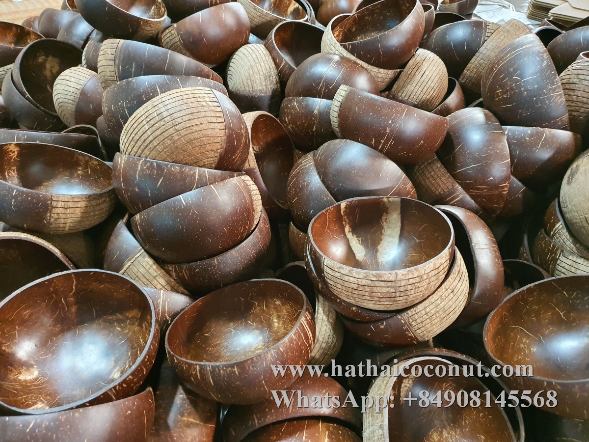 Handcarved coconut bowl in high quality