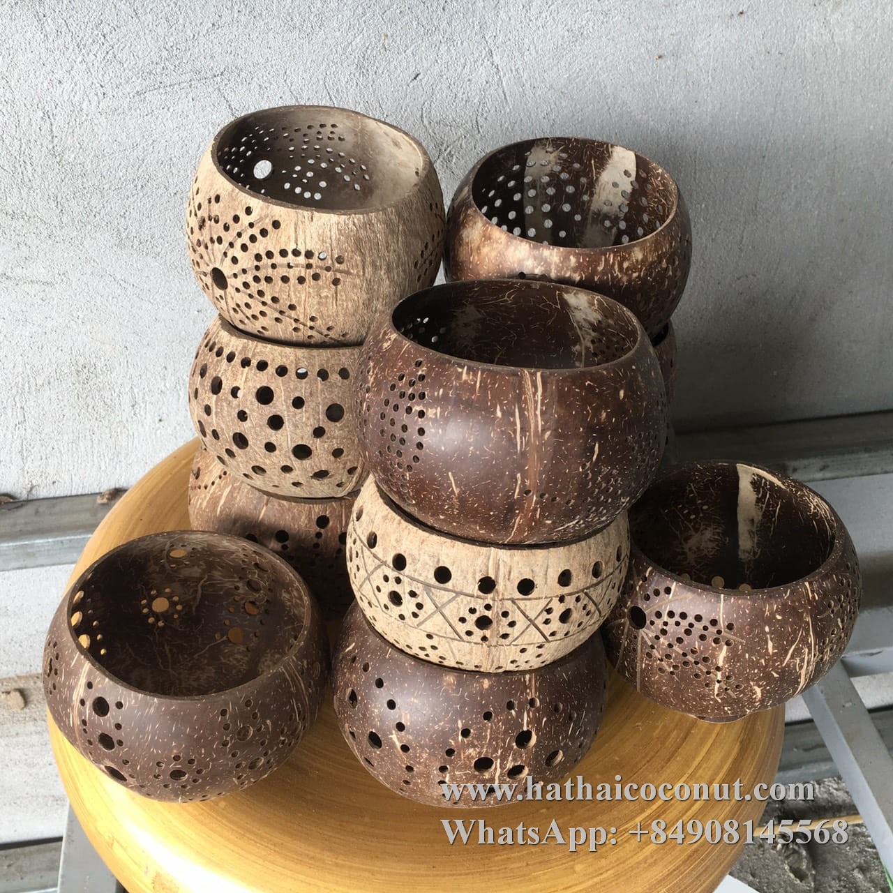 Handcarved coconut tealight holder supplier
